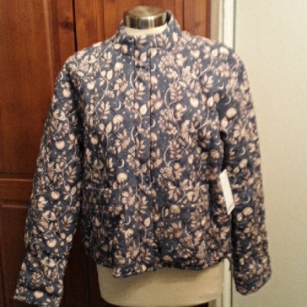 NWT Lightweight Puffer Jacket